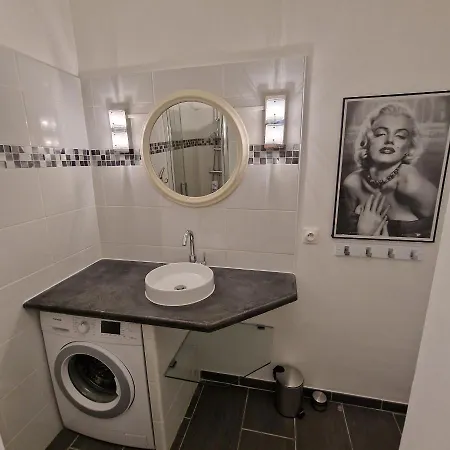 Appartement Magnifique 2 Pers, A 120 Metres